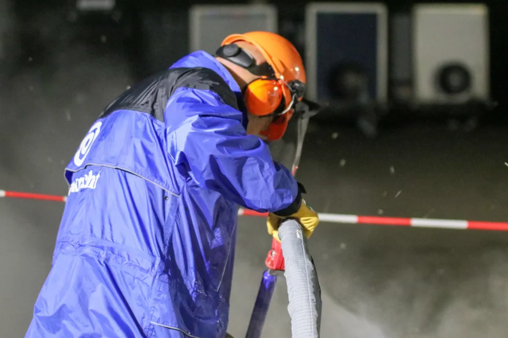 Professionelle Reinigung einer Baustelle nach Abschluss der Sanierungsarbeiten